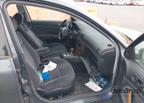 2000 Volkswagen Passat Gls V6 from USA, damaged, VIN WVWMD23B6YP300191